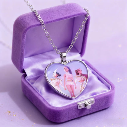 Pendentif Kpop Demon Hunter en forme de coeur